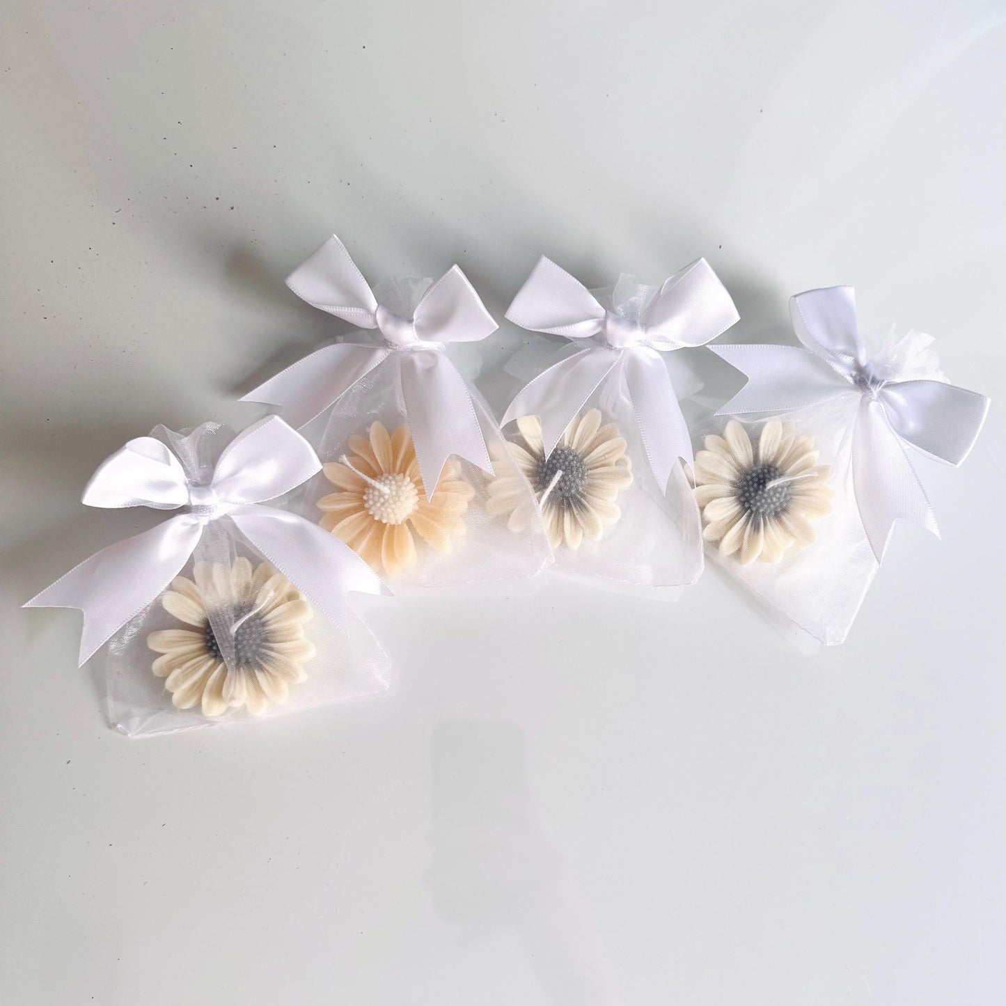 Daisy Flower Candle Favors Mixed Colors